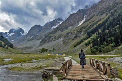 A Complete Guide To The Places To Visit In Kashmir