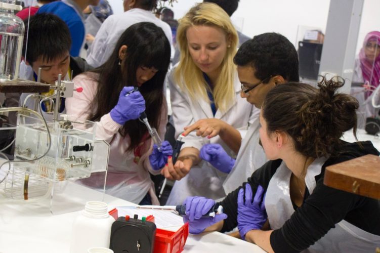 How to start a career in Biotechnology
