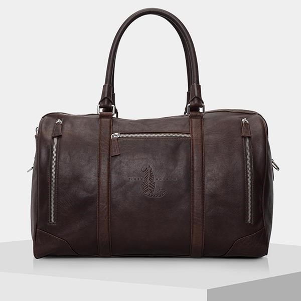 9 Must-Have Leather Accessories for Men
