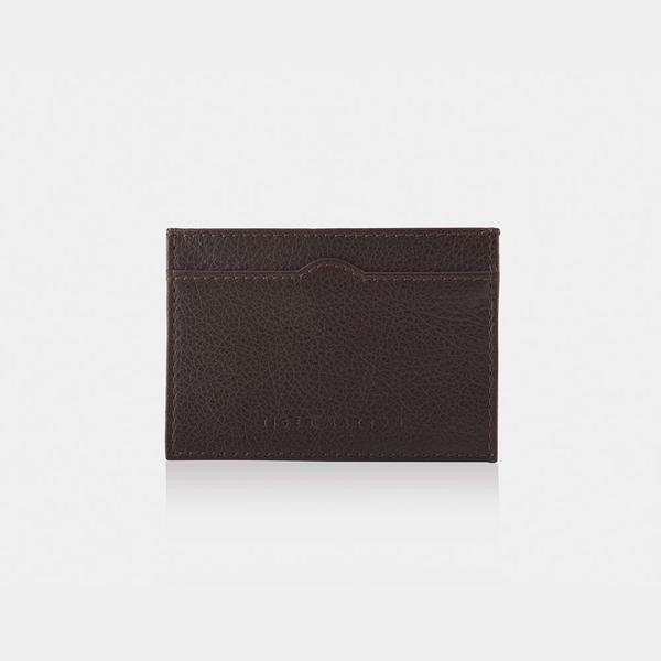 9 Must-Have Leather Accessories for Men