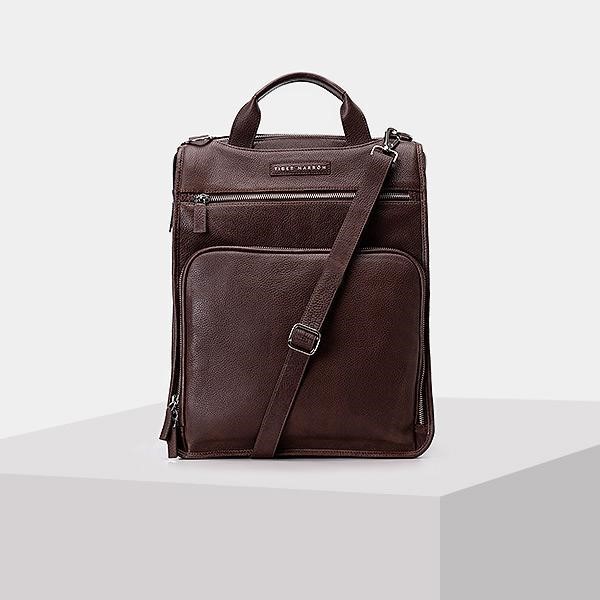 9 Must-Have Leather Accessories for Men