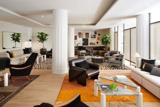 What luxury holiday packages one must have to take it up immediately?